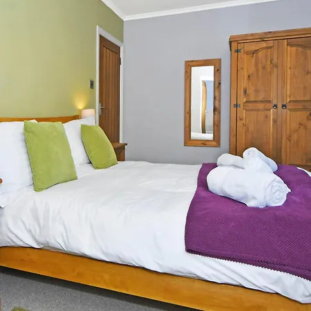 Holiday home Holly Bank *